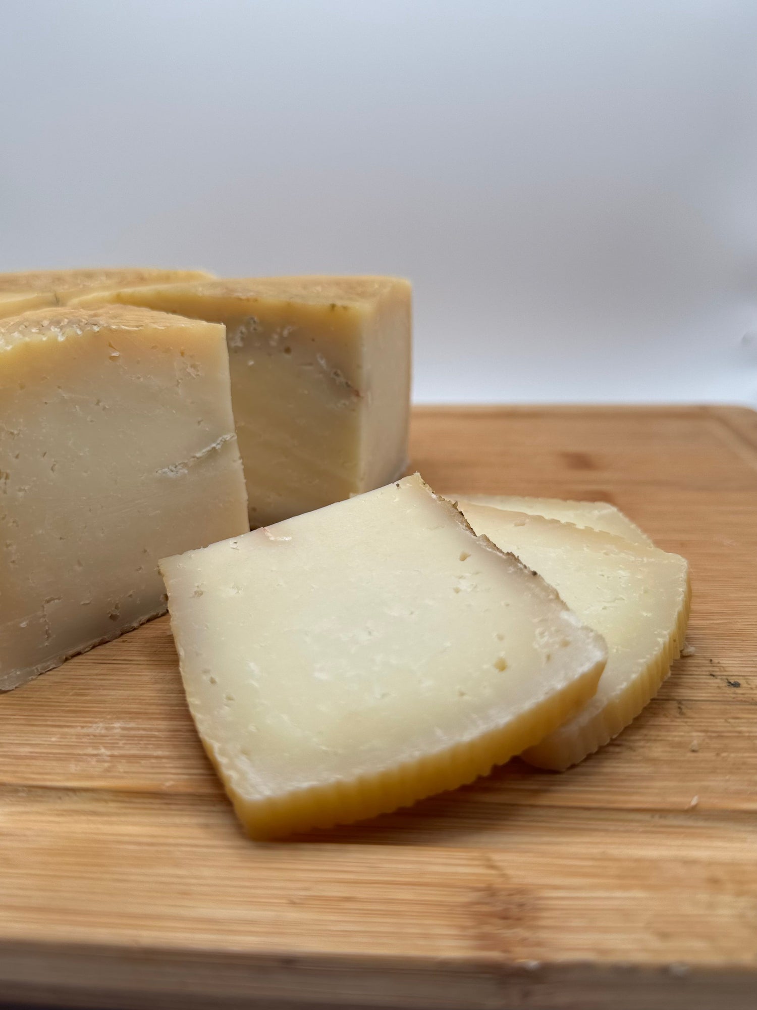 Pecorino di Farindola: il formaggio unico d’Abruzzo