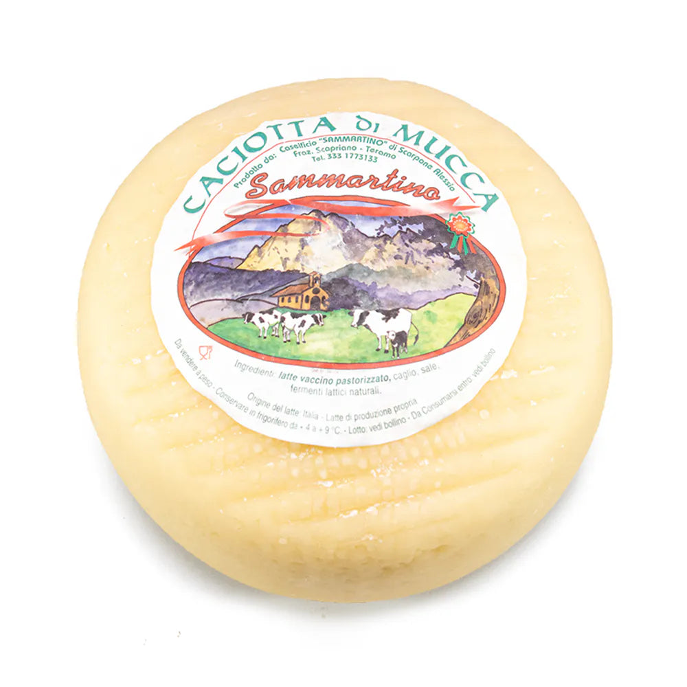 caciotta di mucca sammartino in primo piano