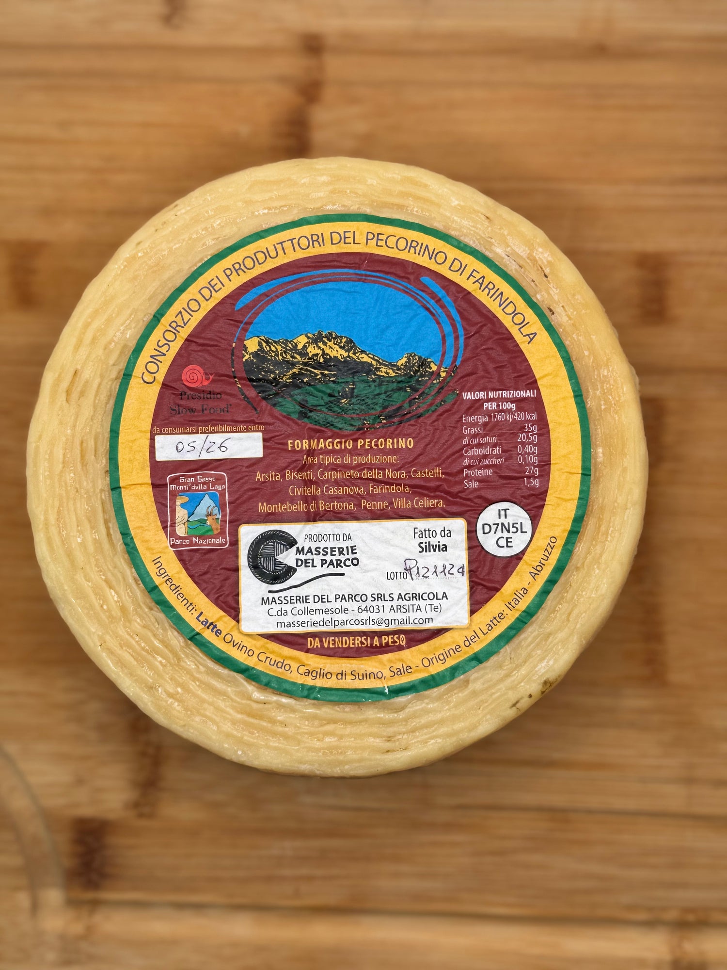 Forma di Pecorino Semistagionato intera
