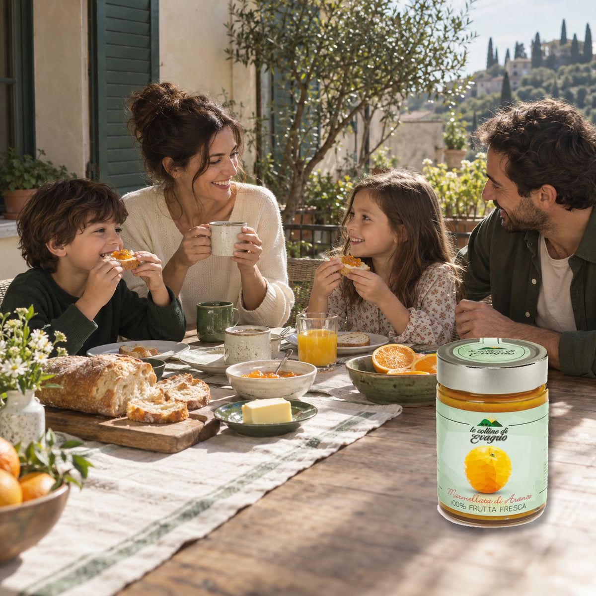 Colazione in famiglia con marmellata di arance
